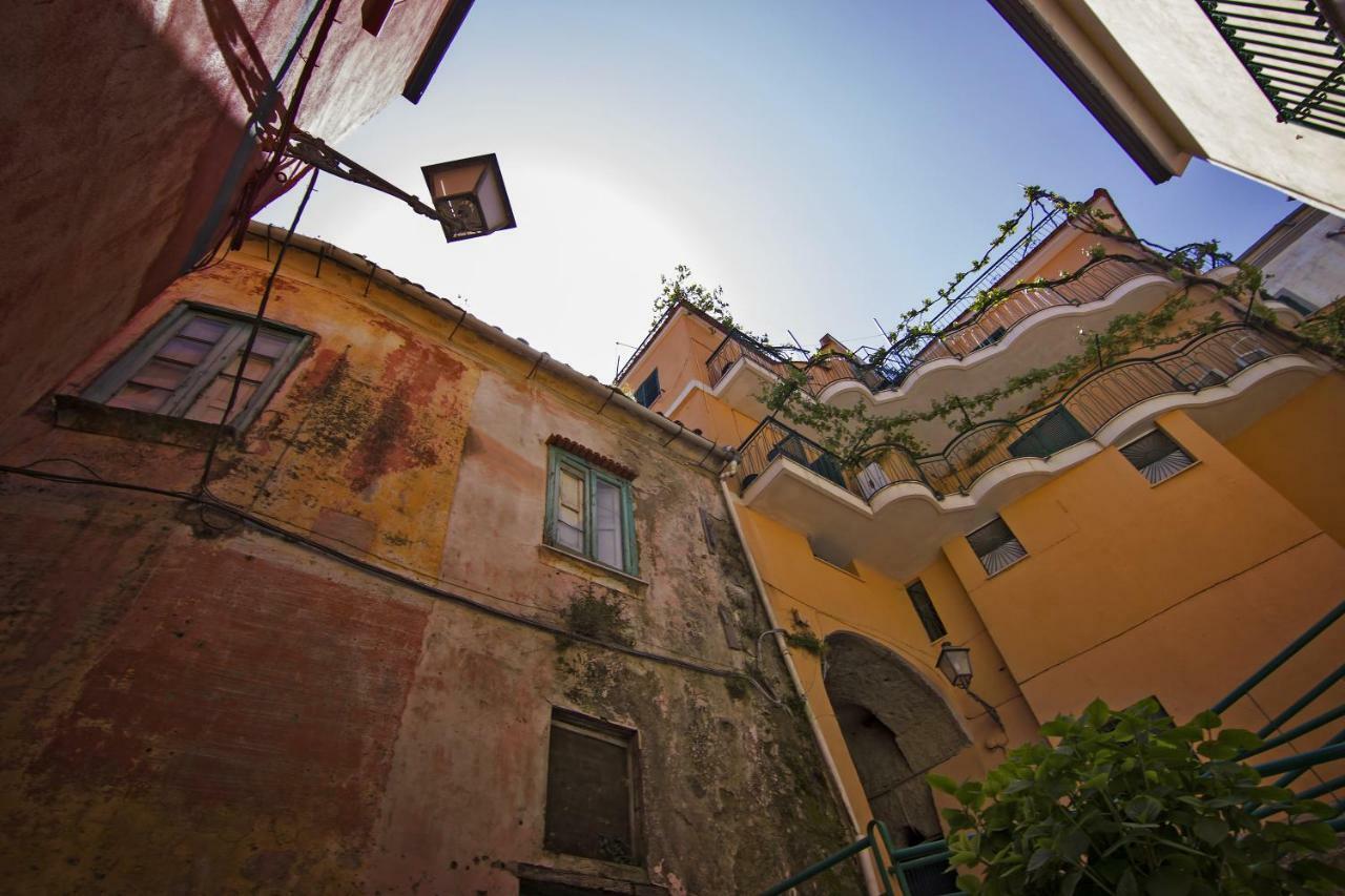 Sentiero Di Costiera Bed and Breakfast Vietri Exteriör bild